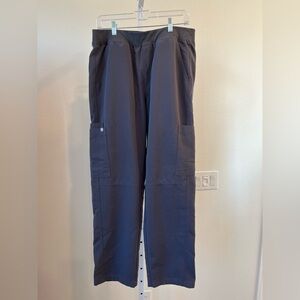 FIGS Men's Axim Cargo Scrub Pants